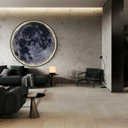 Applique murale lune Clair de lune allumée dans un salon