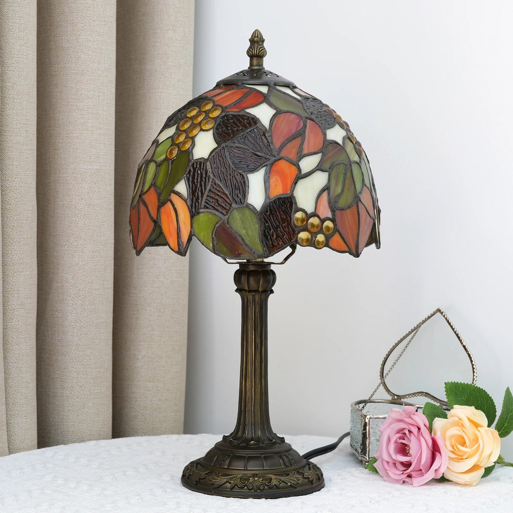 Lampe Tiffany Impromptu vigne : vitrail ambre et cuivre