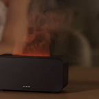 Diffuseur flamme compact Vibrato : sur un bureau