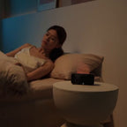 Diffuseur flamme compact Vibrato : dans une chambre, la nuit